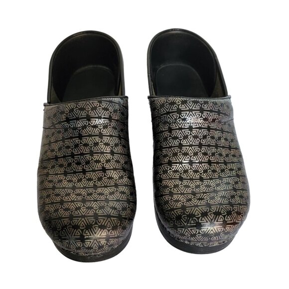 Dansko Patent Leather Clogs Metallic Silver & Black Mules Slip-Ons Size 38 - Picture 2 of 10